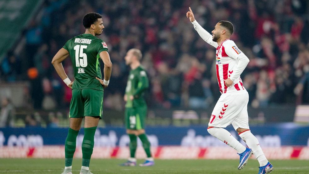 Kölns Linton Maina jubelt über sein Tor zum 1:0 gegen Wolfsburg. Foto: Marius Becker