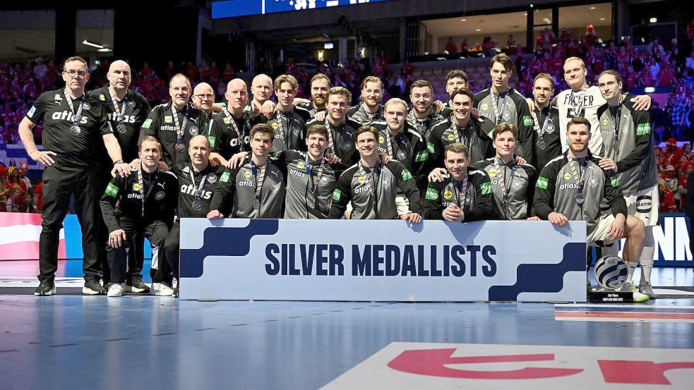 Das DHB-Team freute sich aber über SIlber. Foto: Sina Schuldt