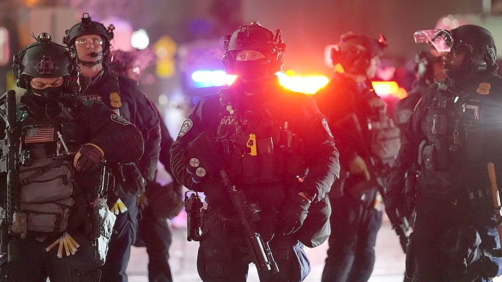 In einer ICE-Einrichtung sind Masern festgestellt worden (Archivbild). Foto: Adam Gray/AP/dpa