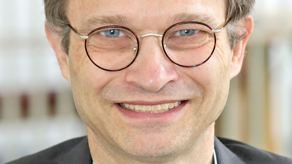 Dezidierter China-Beobachter: Prof. Elmar Nass ist römisch-katholischer Priester, Theologe sowie Sozial- und Wirtschaftsethiker; er ist zudem Prorektor an der Kölner Hochschule für Katholische Theologie (KHKT) und lehrt Christliche Sozialwissenschaften und gesellschaftlichen Dialog. Foto: privat