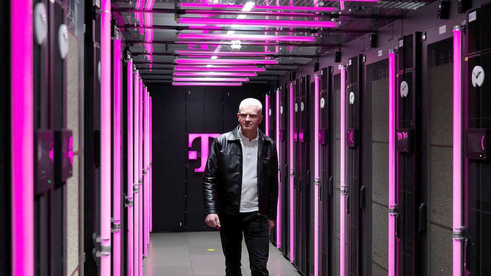 Das Rechenzentrum wird nach Angaben der Telekom vollständig aus erneuerbaren Energien betrieben. Foto: Sven Hoppe