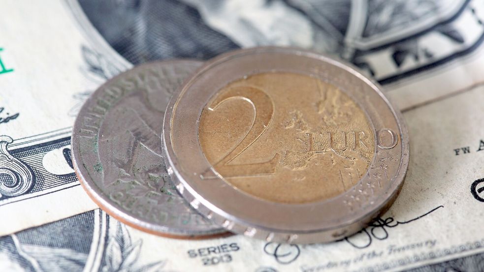 Der Euro hat einen vergleichsweise hohen Kurs zum US-Dollar erreicht. (Symbolbild) Foto: Fernando Gutierrez-Juarez/dpa