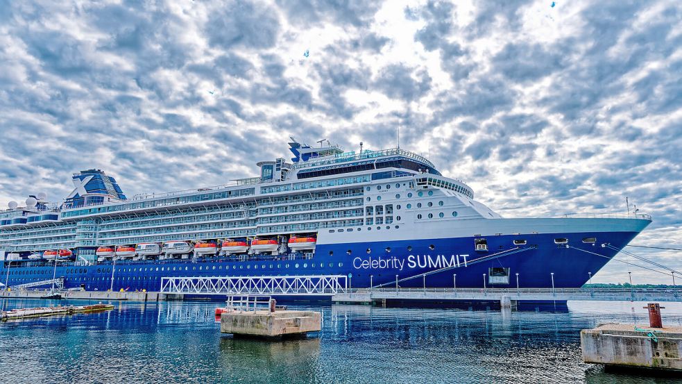 An Bord der „Celebrity Summit“ hat es einen Todesfall gegeben. Foto: IMAGO/Depositphotos
