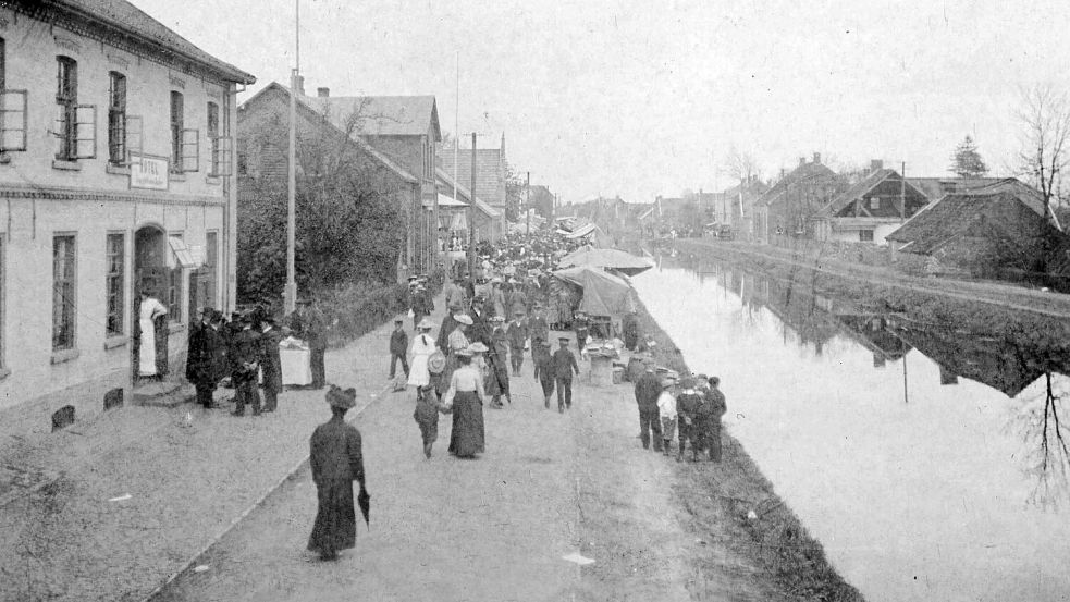 Anfang des 20. Jahrhunderts wurde der Fehntjer Markt noch am Untenende gefeiert. Fotos: GA-Archiv