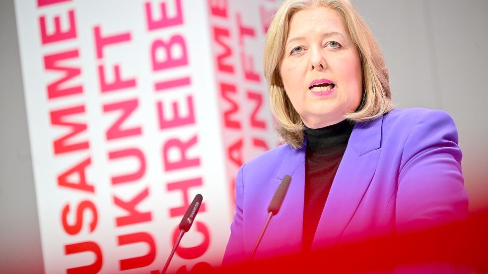 SPD-Chefin Bas kritisiert, der Sozialstaat werde als Bremsklotz diffamiert. Foto: Sebastian Gollnow/dpa