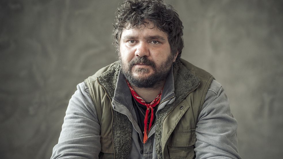 Läuft nicht ganz rund: Sven Louis (Robert Nickisch), der Bruder von Ermittlerin Esther Baumann im neuen Saarbrücker „Tatort: Das Böse in dir“. Foto: © SR/Manuela Meyer