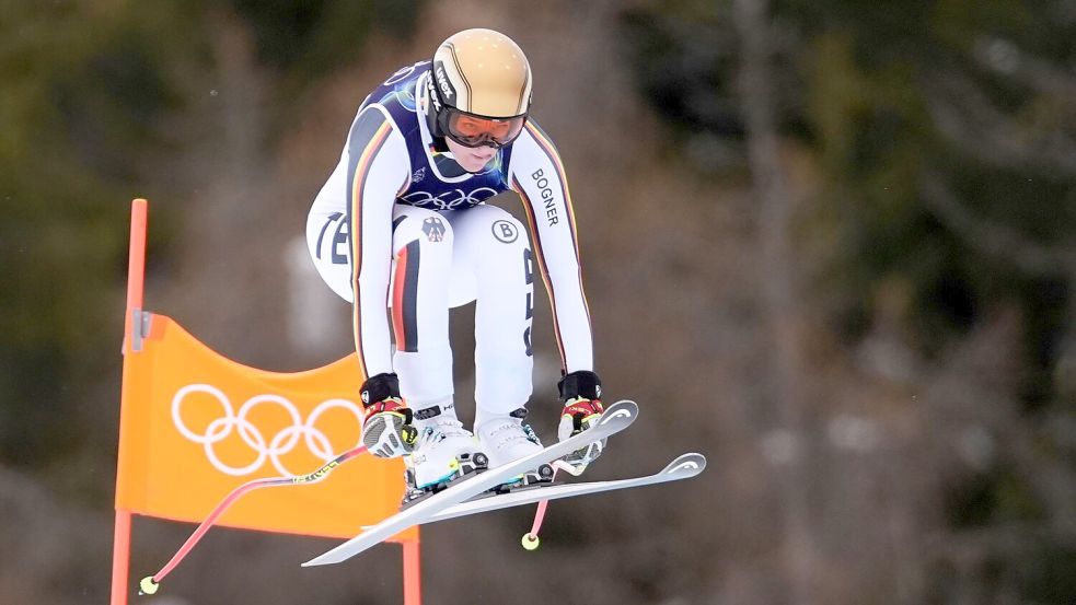 Emma Aicher war nur 0,04 Sekunden langsamer als Siegerin Breezy Johnson. Foto: Robert F. Bukaty/AP/dpa