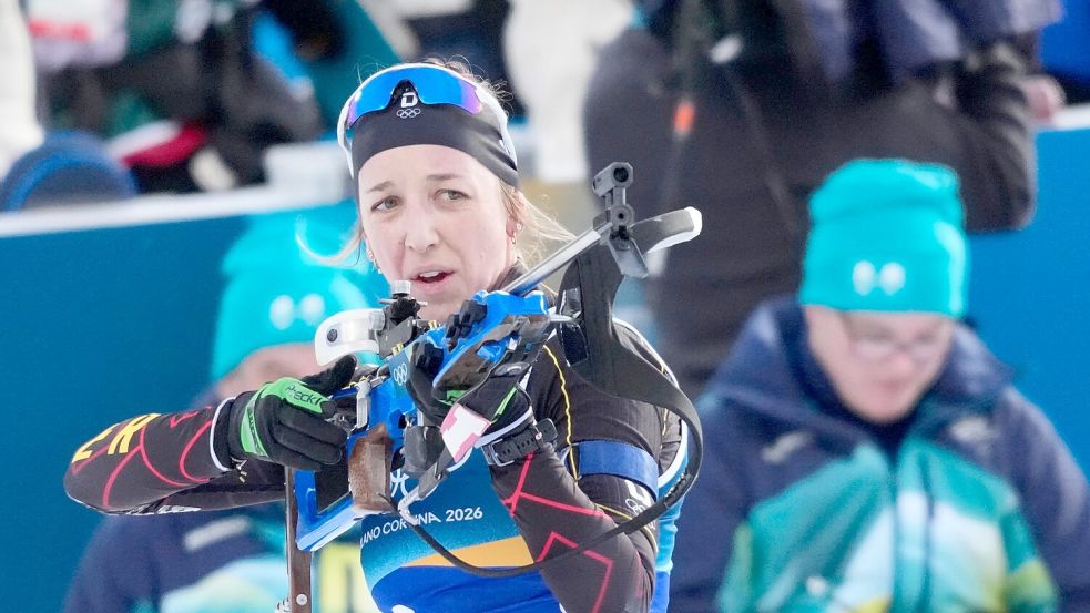 Franziska Preuß musste einmal in die Strafrunde. Foto: David J. Phillip/AP/dpa