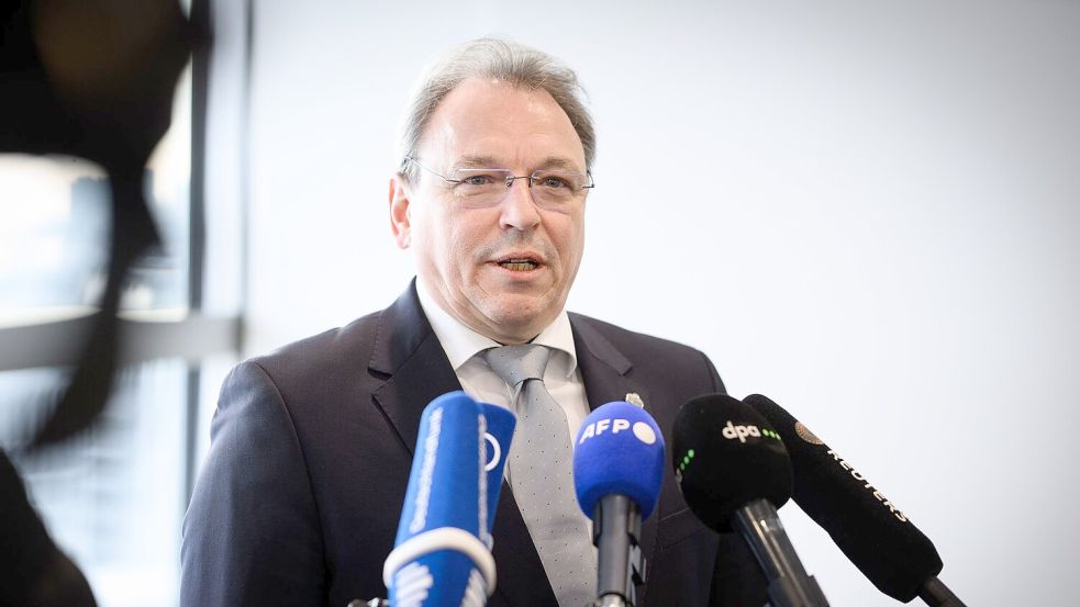 GDL-Chef Mario Reiß sieht noch erheblichen Klärungsbedarf in den Tarifverhandlungen mit der Deutschen Bahn. (Archivbild) Foto: Bernd von Jutrczenka/dpa