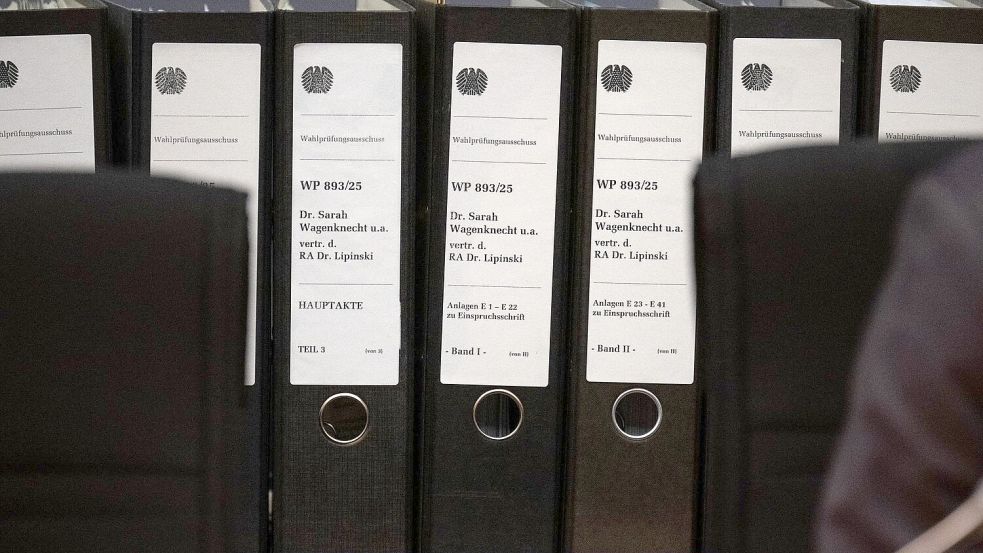 Das Bündnis Sahra Wagenknecht hat sehr viel Material für die Einsprüche gegen das Ergebnis der Bundestagswahl zusammengetragen. Foto: Sebastian Gollnow