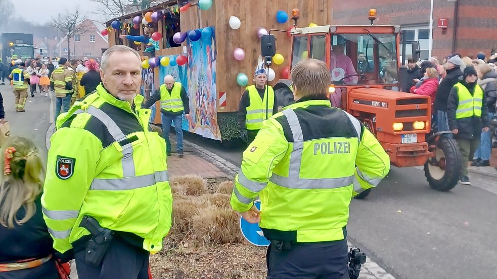 Während der Umzug ruhig verlief, ging es für die Polizei während der Aftershow-Party zeitweise hoch her. Foto: Horst Wilken