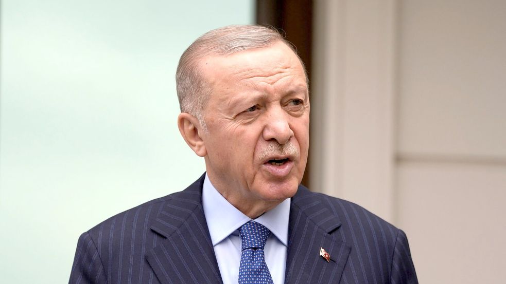 Erdogan bildet erstmals seit der Parlaments- und Präsidentenwahl 2023 sein Kabinett um. (Archivbild) Foto: Khalil Hamra/AP/dpa