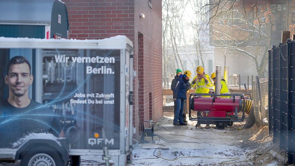 Auf einen Stromausfall nur schlecht vorbereitet: Nur 20 Prozent der Unternehmen haben eine eigene Notstromversorgung installiert. Foto: Soeren Stache/dpa