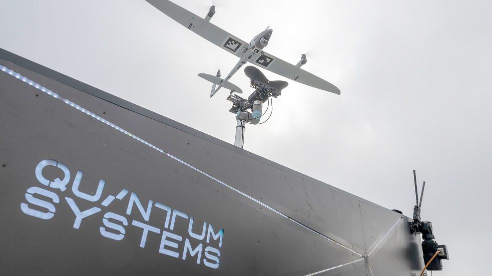 Die von Quantum Systems hergestellte Aufklärungsdrohne „Vector AI“ (Archiv) Foto: Peter Kneffel/dpa