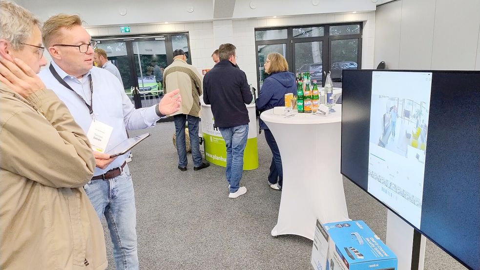 Im persönlichen Gespräch mit Fachleuten der beteiligten Unternehmen können viele Fragen geklärt werden.