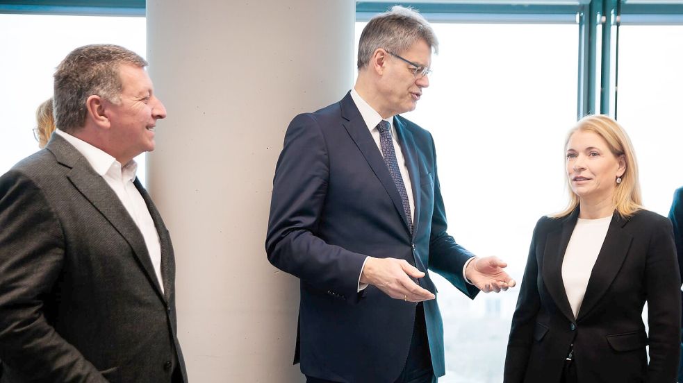 Bahnchefin Evelyn Palla lud zum Sicherheitsgipfel nach Berlin. Foto: Carsten Koall