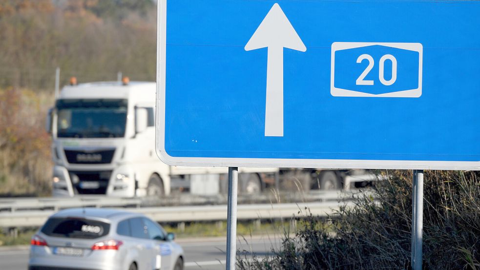 Schon bald könnte es mit dem Ausbau der A 20 vorangehen. Foto: Carsten Rehder/dpa/Archiv