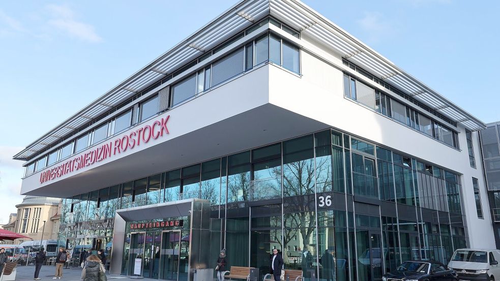 Für Mitarbeiter an ostdeutschen Unikliniken gibt es Verbesserungen. (Archivbild) Foto: Bernd Wüstneck