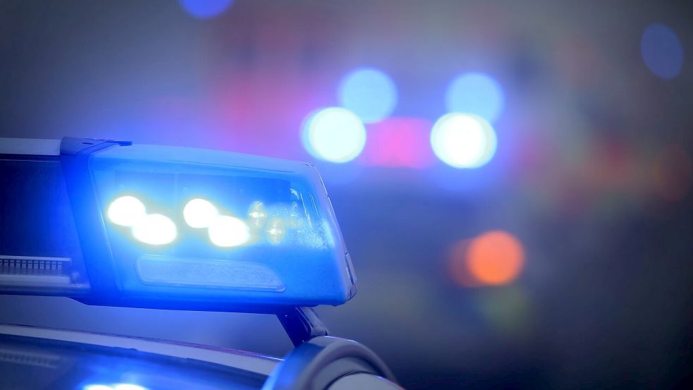 Gleich mehrmals wurde die Polizei am Wochenende in NRW wegen Messerangriffen gerufen. (Symbolbild) Foto: Karl-Josef Hildenbrand