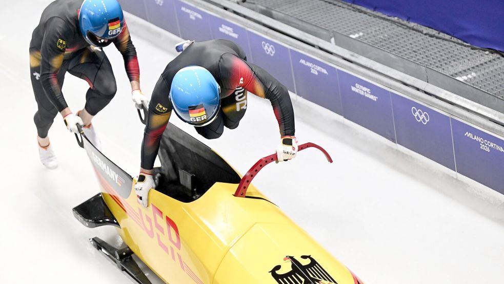 Francesco Friedrich (Pilot) und Alexander Schüller liegen nach dem zweiten Lauf schon weit zurück. Foto: Robert Michael