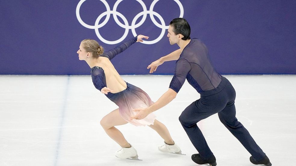 Nach dem Kurzprogramm hatten die deutschen Meister noch geführt. Foto: Natacha Pisarenko/AP/dpa