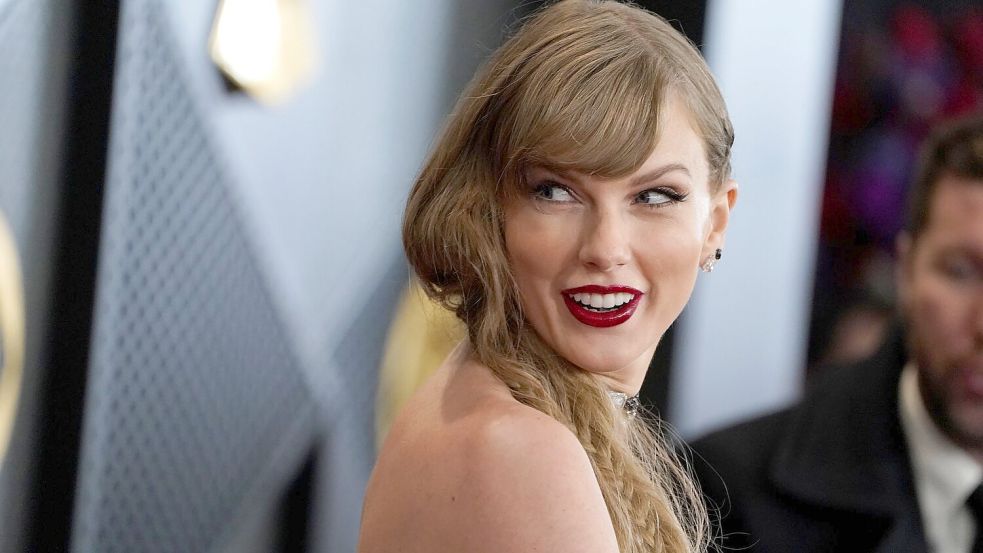 Taylor Swift steht erneut an der Spitze der internationalen Verkaufscharts. (Archivbild) Foto: Jordan Strauss/Invision/AP/dpa