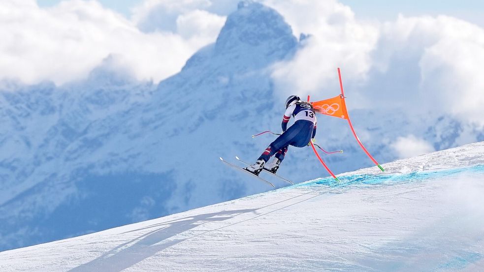 Grüße aus Cortina: Hinter dieser malerischen Momentaufnahme steckt der Beginn des großen Dramas um Lindsey Vonn. (Archivbild) Foto: Jacquelyn Martin/AP/dpa