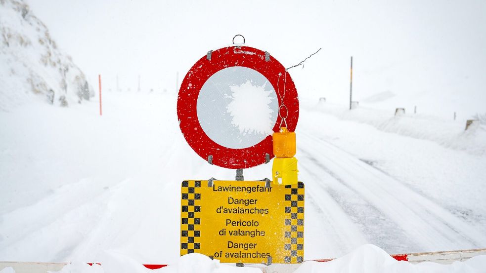 Brisante Lawinenlage in den Alpen: Bislang ist keine Entspannung in den nächsten Tagen in Sicht. Foto: Urs Flueeler