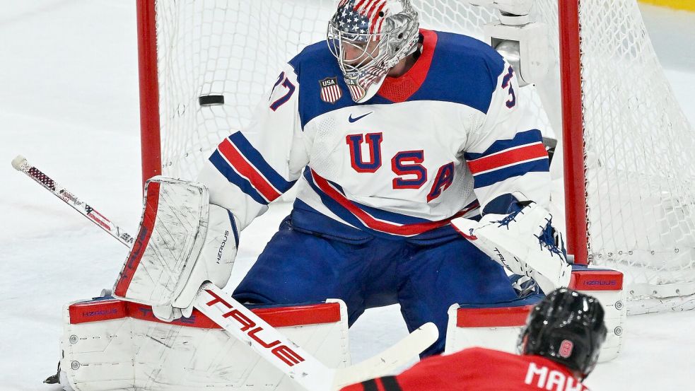 Torhüter Hellebuyck war der überragende Mann im US-Team. Foto: Peter Kneffel