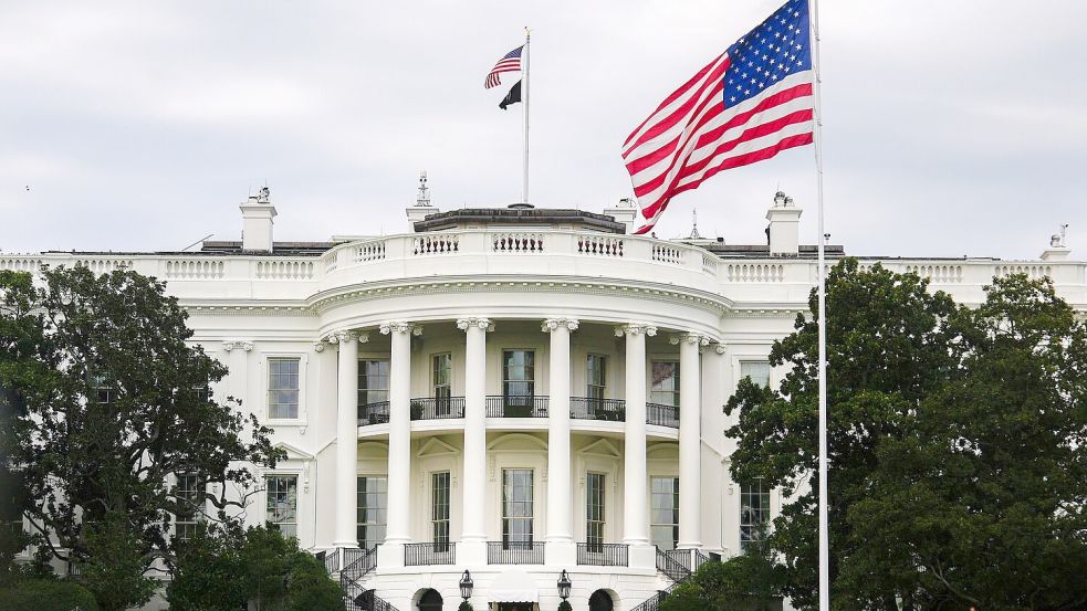 US-Regierungskreisen zufolge soll für EU-Importe in die Vereinigten Staaten ein Zoll von zehn Prozent gelten. (Archivfoto) Foto: Julia Demaree Nikhinson/AP/dpa