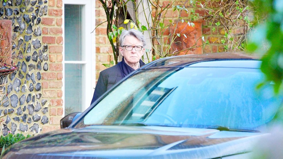 Der frühere britische Botschafter in den USA Peter Mandelson geriet wegen seiner Beziehung zum verstorbenen US-Multimillionär in den Fokus von Ermittlungen. (Archivfoto) Foto: Ben Birchall