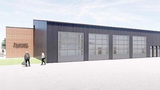 Die Ansicht von der Königstraße: So soll das neue Feuerwehrhaus der Feuerwehr Flachsmeer aussehen. Vorne ist die Fahrzeughalle zu sehen, dahinter befinden sich unter anderem Schulungsräume, Umkleideräume, sanitäre Anlagen, eine Werkstatt, ein Büro und weitere Räume. Grafik: Gemeinde Westoverledingen