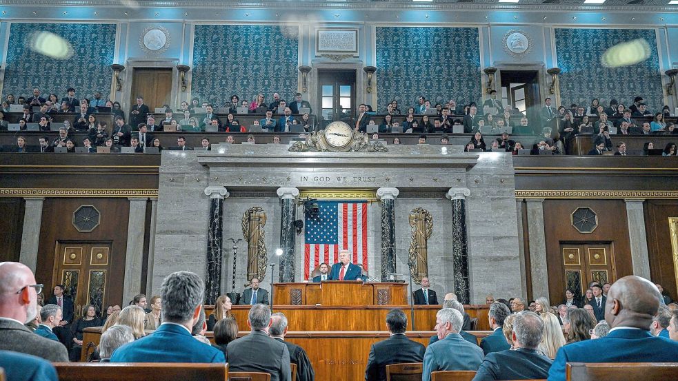 Die Demokraten gehen hart ins Gericht mit dem US-Präsidenten, der in seiner Rede zur Lage der Nation viel Lob für die eigene Linie übrig hatte. Foto: Kenny Holston/Pool The New York