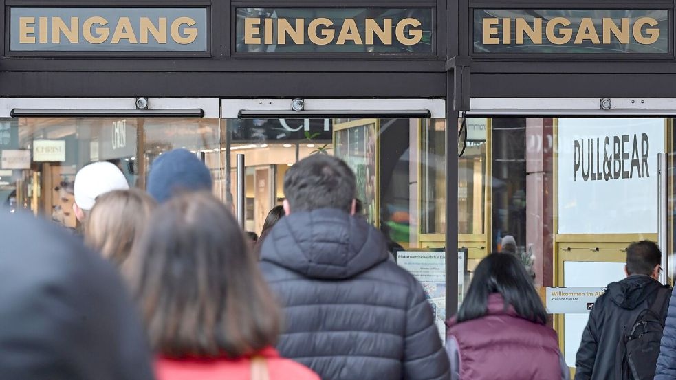 Der private Konsum war im vierten Quartal 2025 einer der Wachstumstreiber. Foto: Elisa Schu/dpa