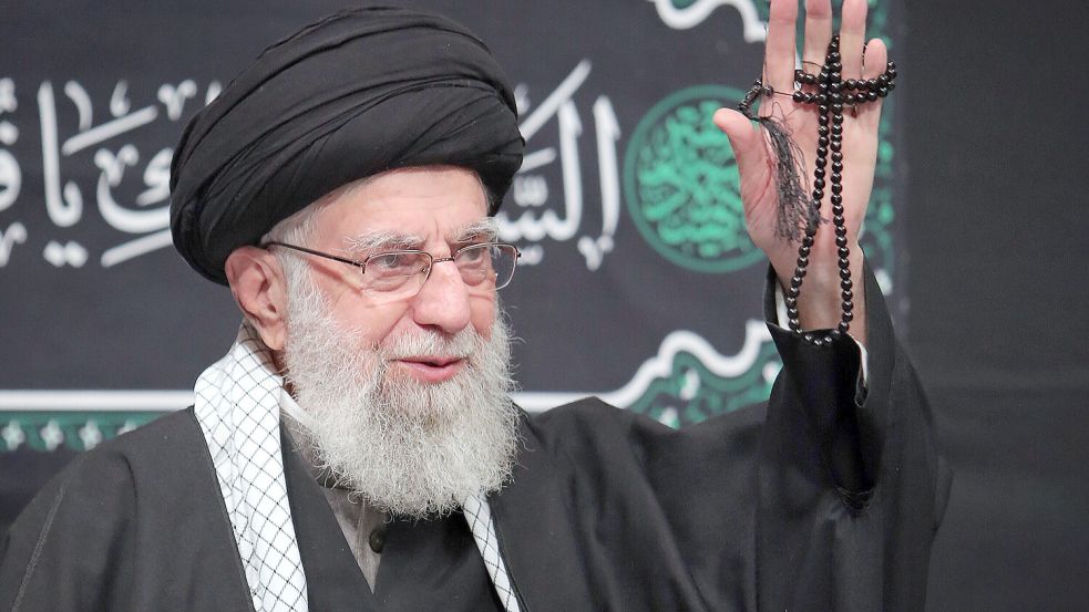 Wohl das primäre Ziel der Luftangriffe auf den Iran: der geistliche Führer Ali Chamenei. Foto: ZUMA Press Wire
