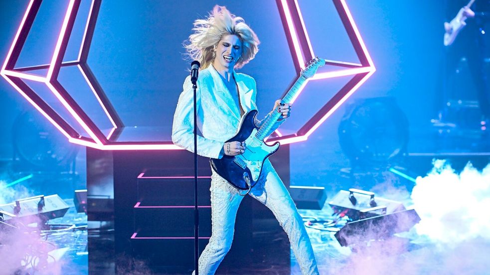 Wavvyboi aus Liechtenstein entwickelte sich zur härtesten Konkurrenz für Sarah Engels. Foto: Britta Pedersen/dpa