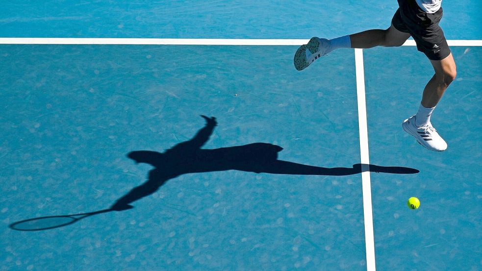 Bei einem Tennis-Turnier in den Vereinigten Arabischen Emiraten kam es zu einer Unterbrechung wegen einer Sicherheitswarnung. (Archivbild) Foto: Dean Lewins