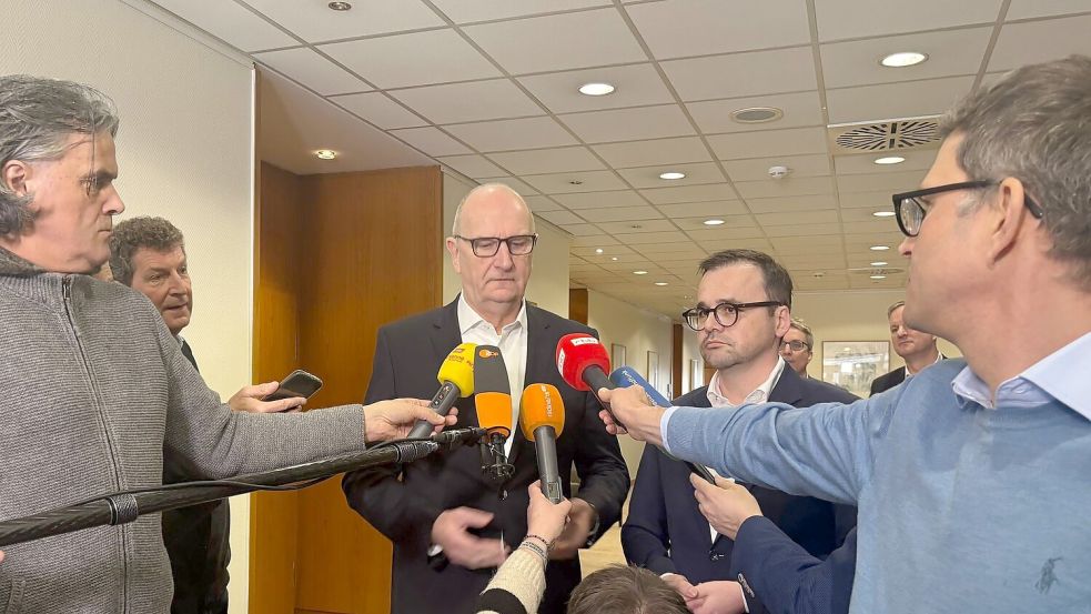 Die SPD von Ministerpräsident Dietmar Woidke und die CDU von Landeschef Jan Redmann stehen vor dem Abschluss der Koalitionsverhandlungen. (Archivbild) Foto: Oliver von Riegen