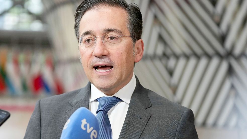 Spaniens Außenminister José Manuel Albares hat sich „überrascht“ über das Schweigen von Bundeskanzler Friedrich Merz angesichts scharfer Angriffe von US-Präsident Donald Trump auf Spanien geäußert. Foto: Virginia Mayo/AP/dpa