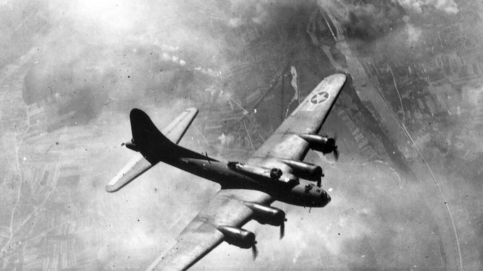 Das Wrack eines US-Bombers wurde in der Nordsee entdeckt. Symbolfoto: U.S. Air Force Photograph