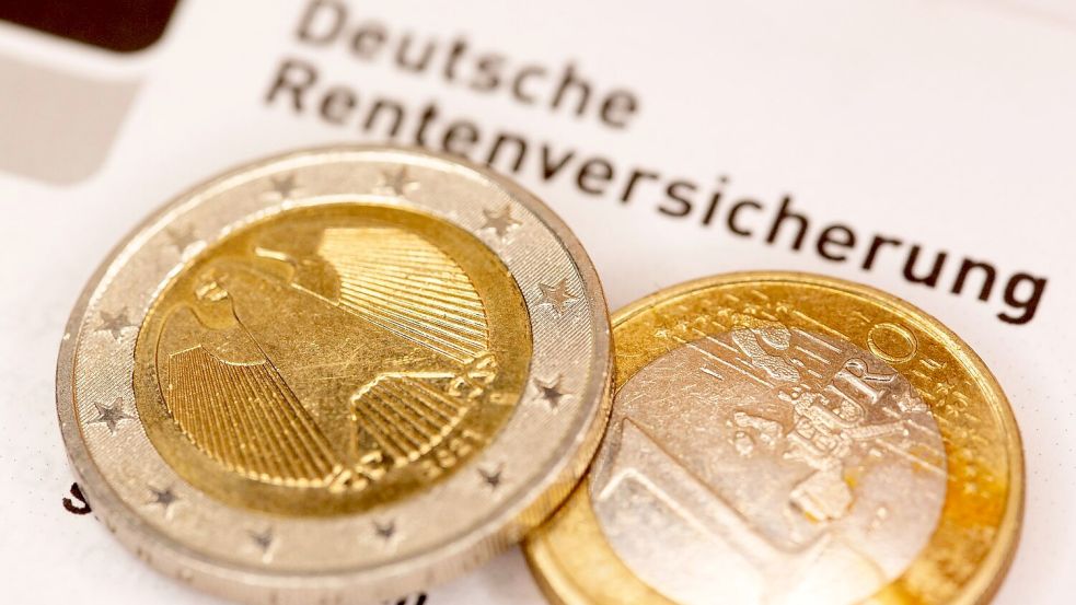 Die Renten steigen spürbar. (Symbobild) Foto: Fernando Gutierrez-Juarez/dpa