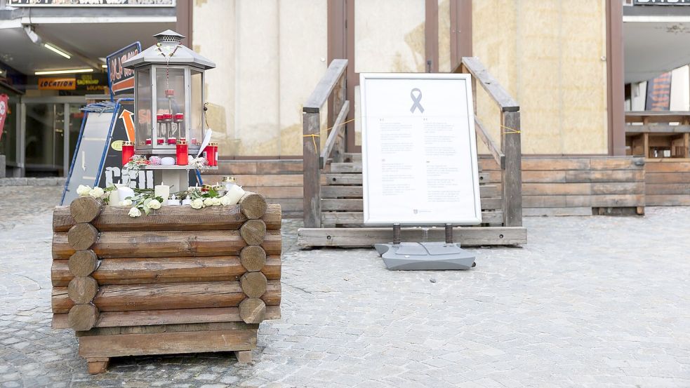 Nach der Brandkatastrophe in Crans-Montana wird Pyrotechnik in öffentlich zugänglichen Räumen in der Schweiz verboten. (Archivbild) Foto: Cyril Zingaro