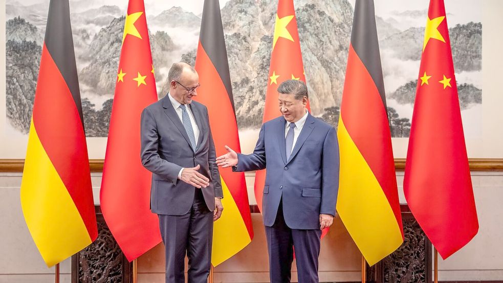 Bundeskanzler Merz reiste kürzlich nach Peking und schlug milde Töne an. (Archivbild) Foto: Michael Kappeler/dpa
