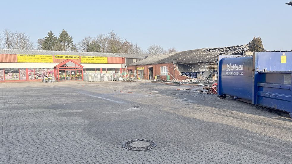 Ein Blick auf die Halle am Morgen nach dem Brand. Foto: Matthes