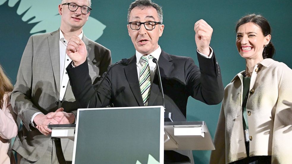 Nach den Hochrechnungen könnte Cem Özdemir neuer Ministerpräsident im Südwesten werden. Foto: Bernd Weißbrod