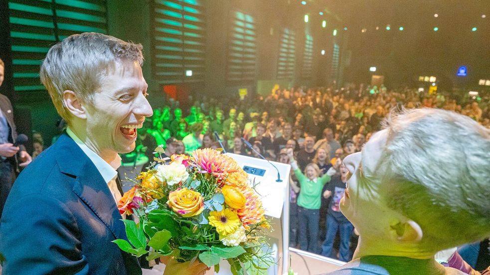 Er ist Münchens Oberbürgermeister Dieter Reiter auf den Fersen: Dominik Krause von den Grünen erreichte 29,4 Prozent der Stimmen. Foto: Peter Kneffel/dpa