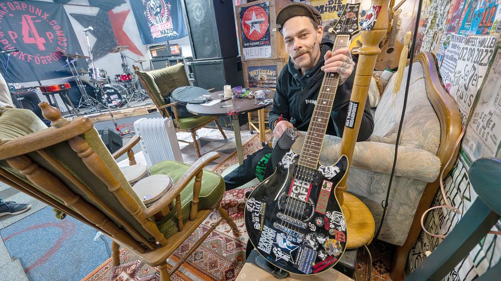 Florian Bock ist mit seinem Seker Huus von Marcardsmoor nach Kamperfehn umgezogen. Foto: Klaus Ortgies/Archiv