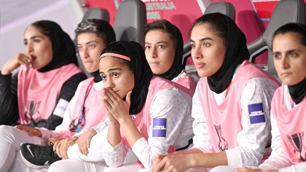Das iranische Team hatte vor dem ersten Gruppenspiel bei der Nationalhymne geschwiegen. Foto: Dave Hunt