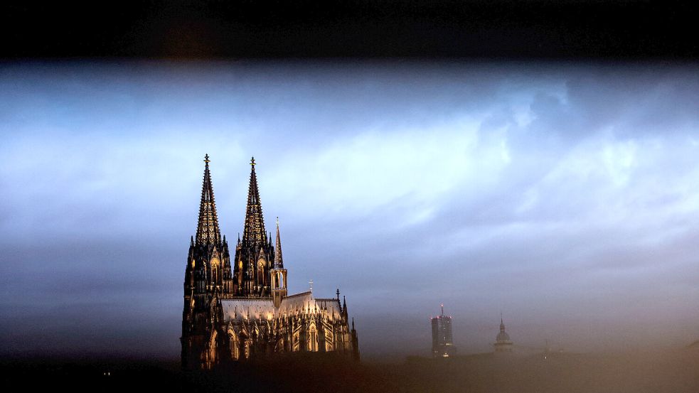 Besuchermagnet: Den Kölner Dom besuchen jedes Jahr rund sechs Millionen Menschen. Foto: dpa/Oliver Berg
