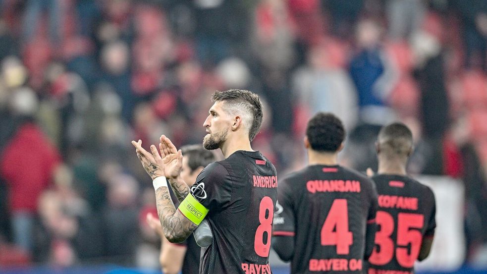 Bayer 04 reist zuversichtlich nach London. Foto: Anke Waelischmiller